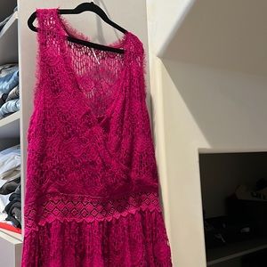 Small lace fuchsia dress